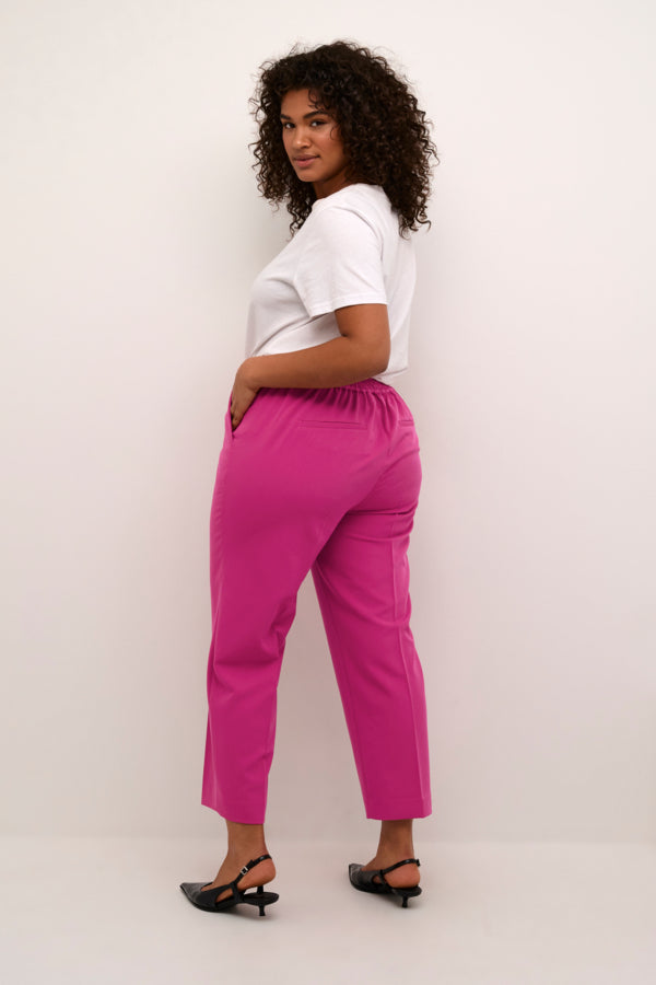 Kaffe Curve Sakira Crop Trousers in Fuchsia