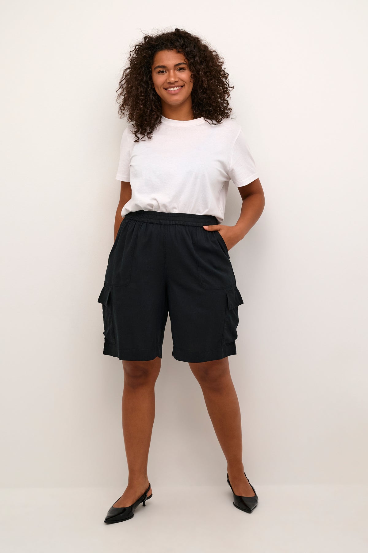 Kaffe Curve Mille Shorts in Black