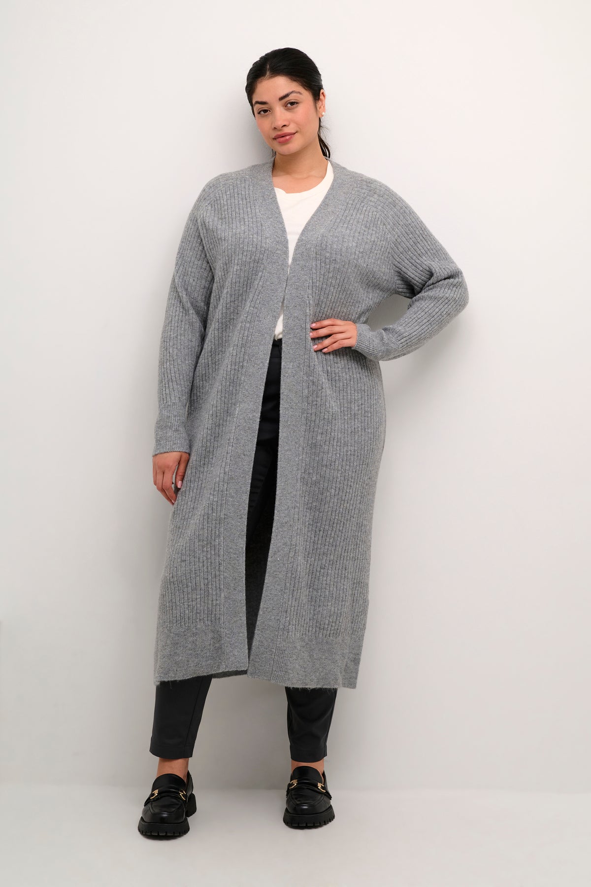 Kaffe Curve Rinye Cardigan in Grey