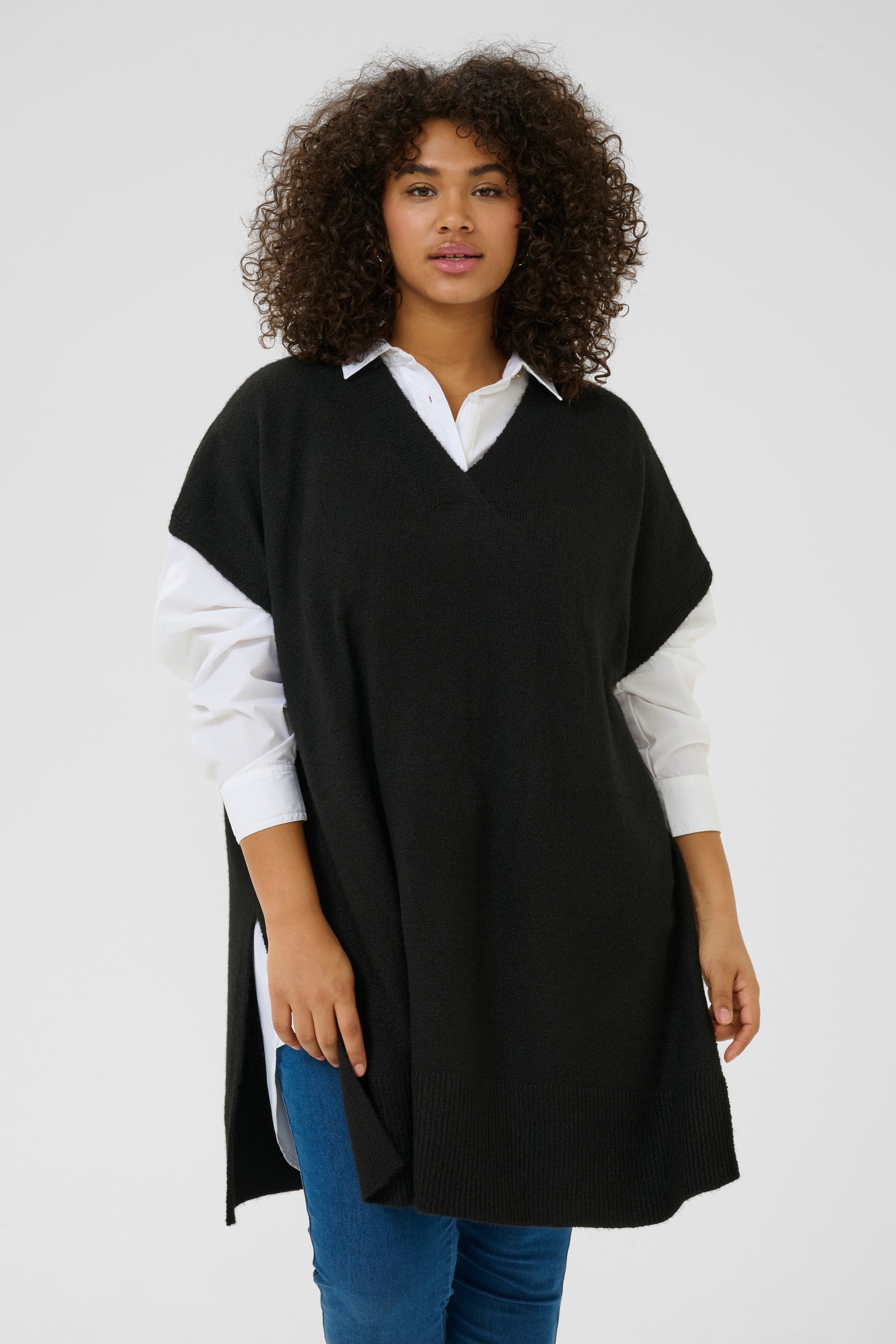 Kaffe Curve Annett Poncho in Black