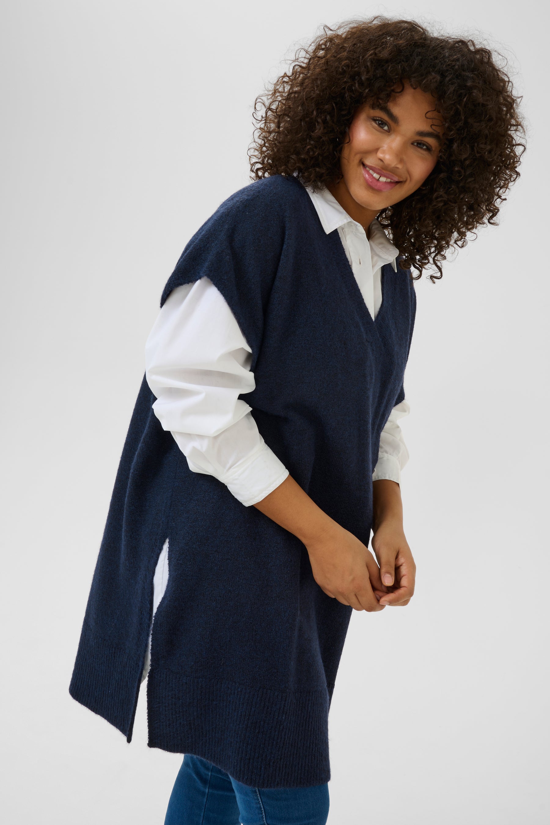 Kaffe Curve Annett Poncho in Navy