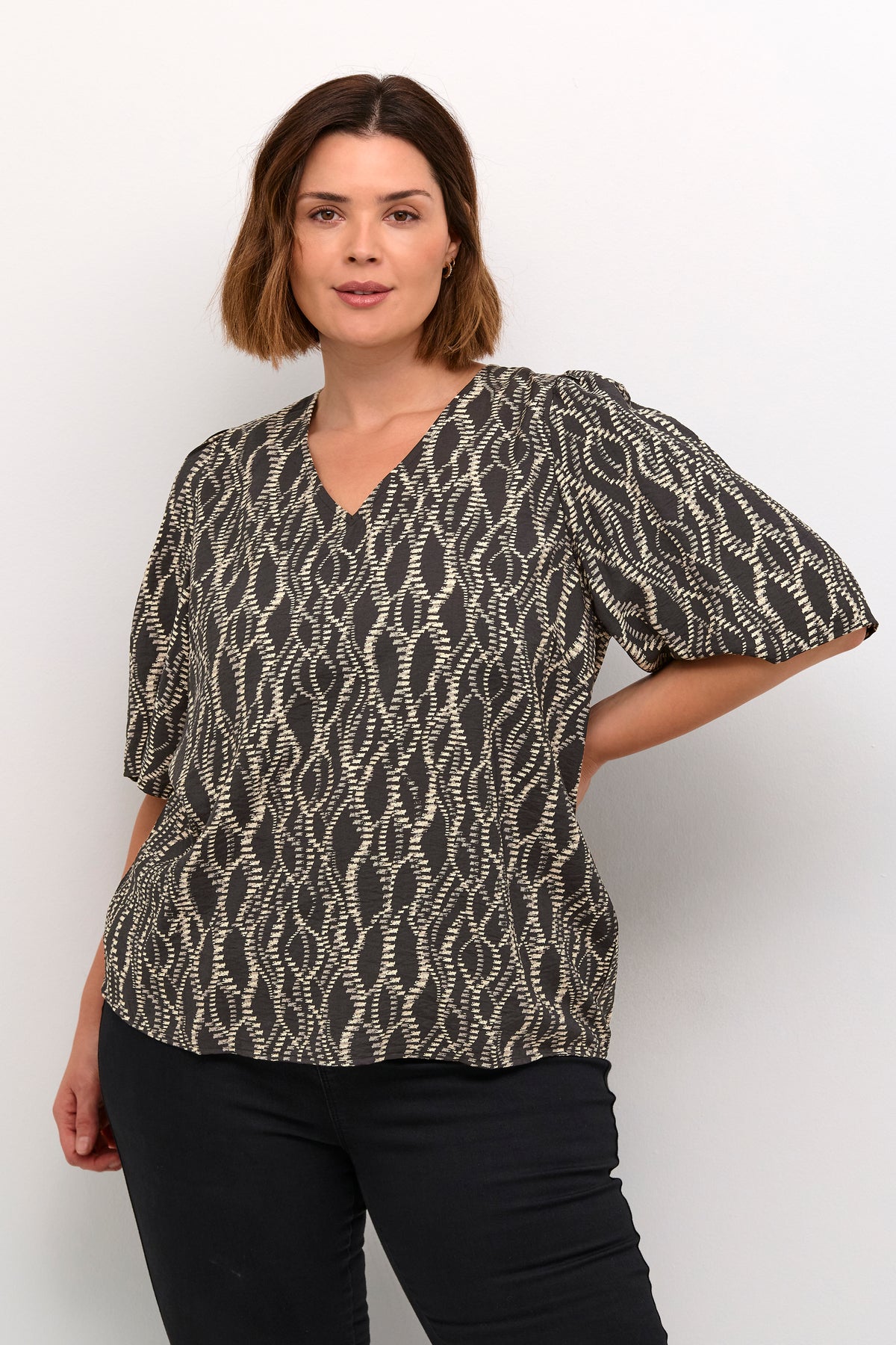 Kaffe Curve Lanora Blouse in Black