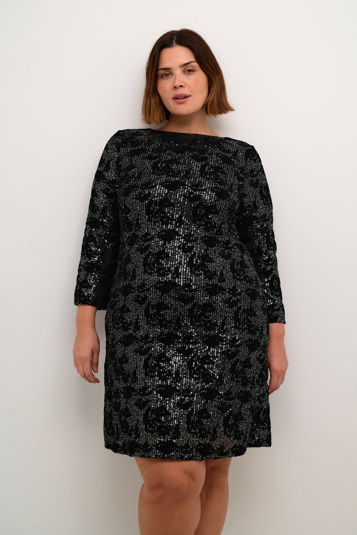 Kaffe Curve Brit Sequin Dress in Black