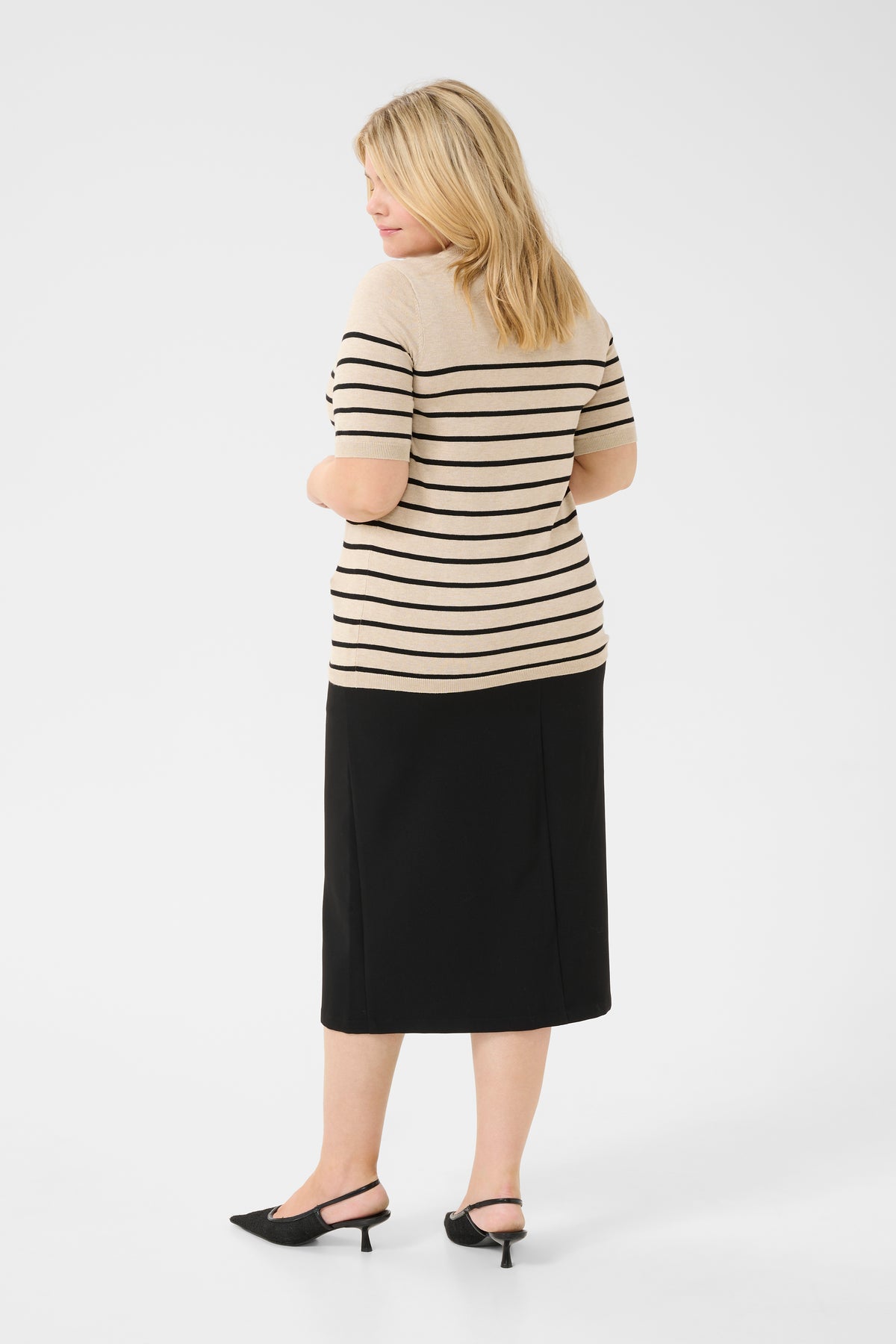 Kaffe Curve Lizzy Knit Top in Beige/Black