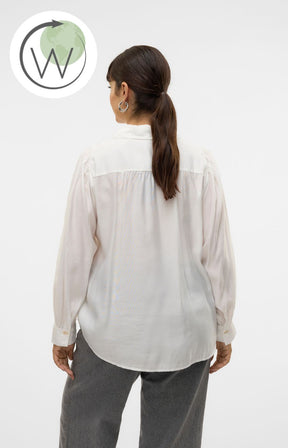 Vero Moda Curve Dayma Shirt in White