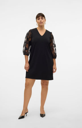 Vero Moda Curve Emmaly Dress in Black