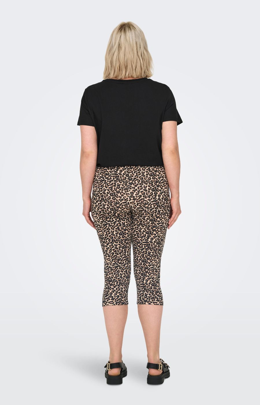 Only Carmakoma Leopard Print Capri Leggings