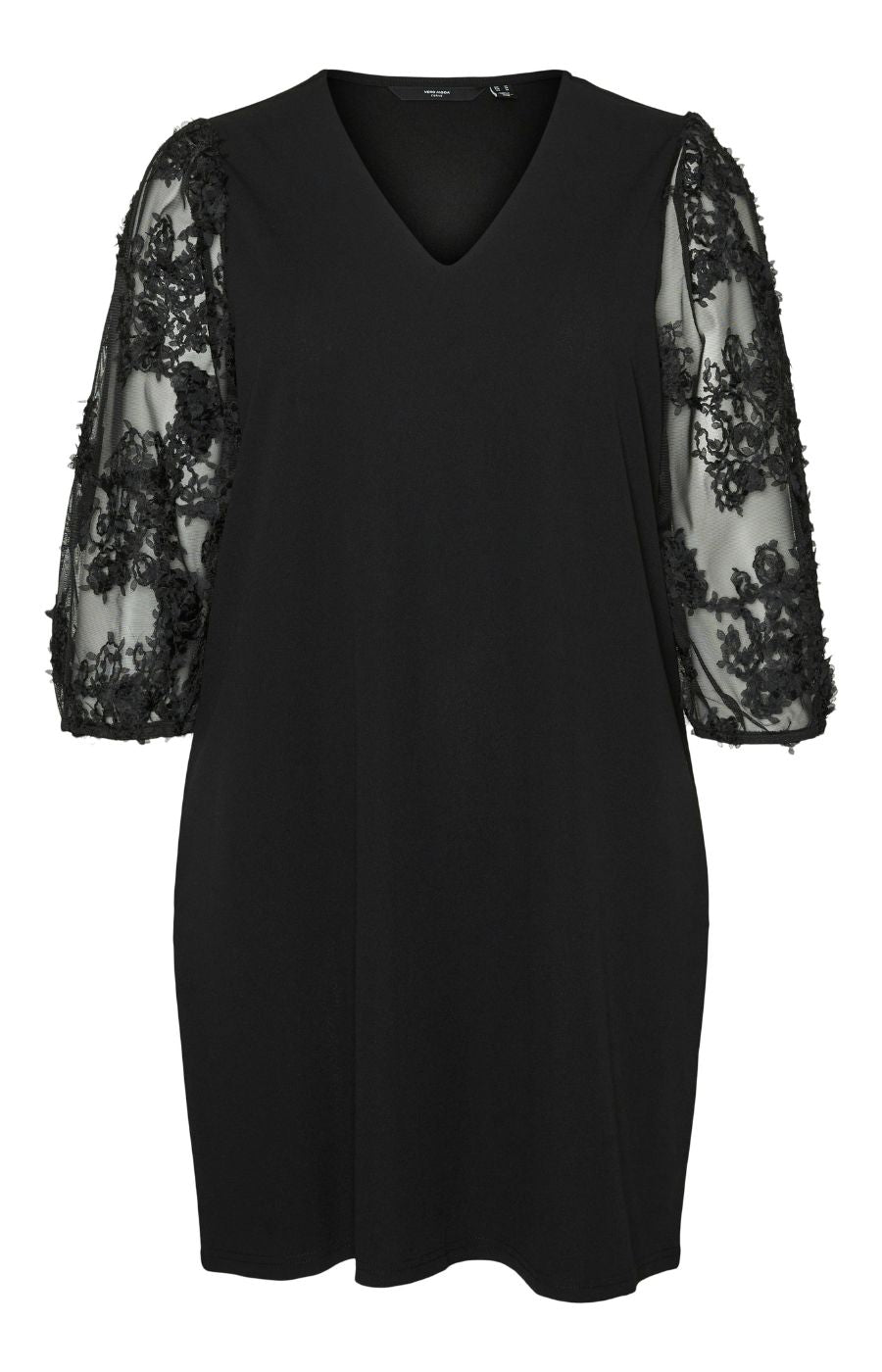 Vero Moda Curve Emmaly Dress in Black