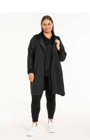 Gozzip Oversized Claudia Top in Black