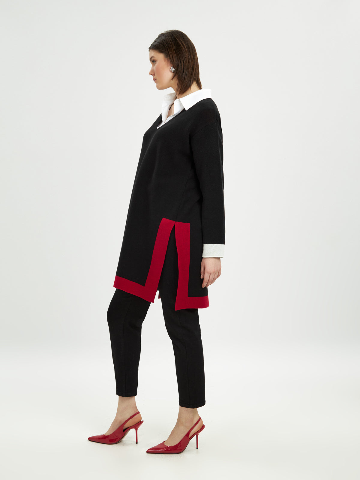 Mat Knit Tunic in Black with Red