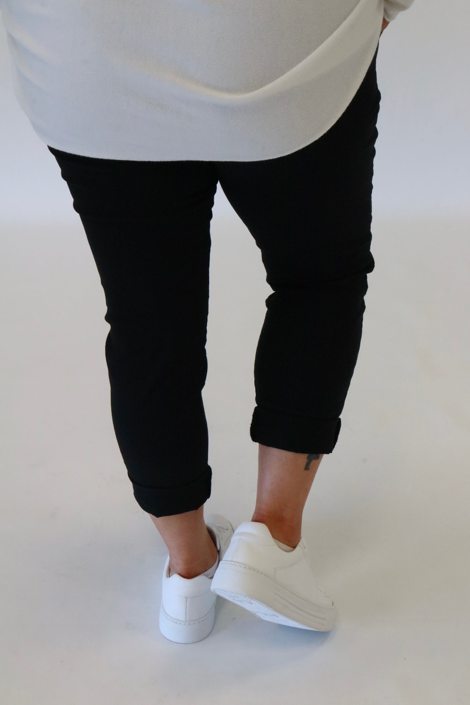 Grace Jogger in Black