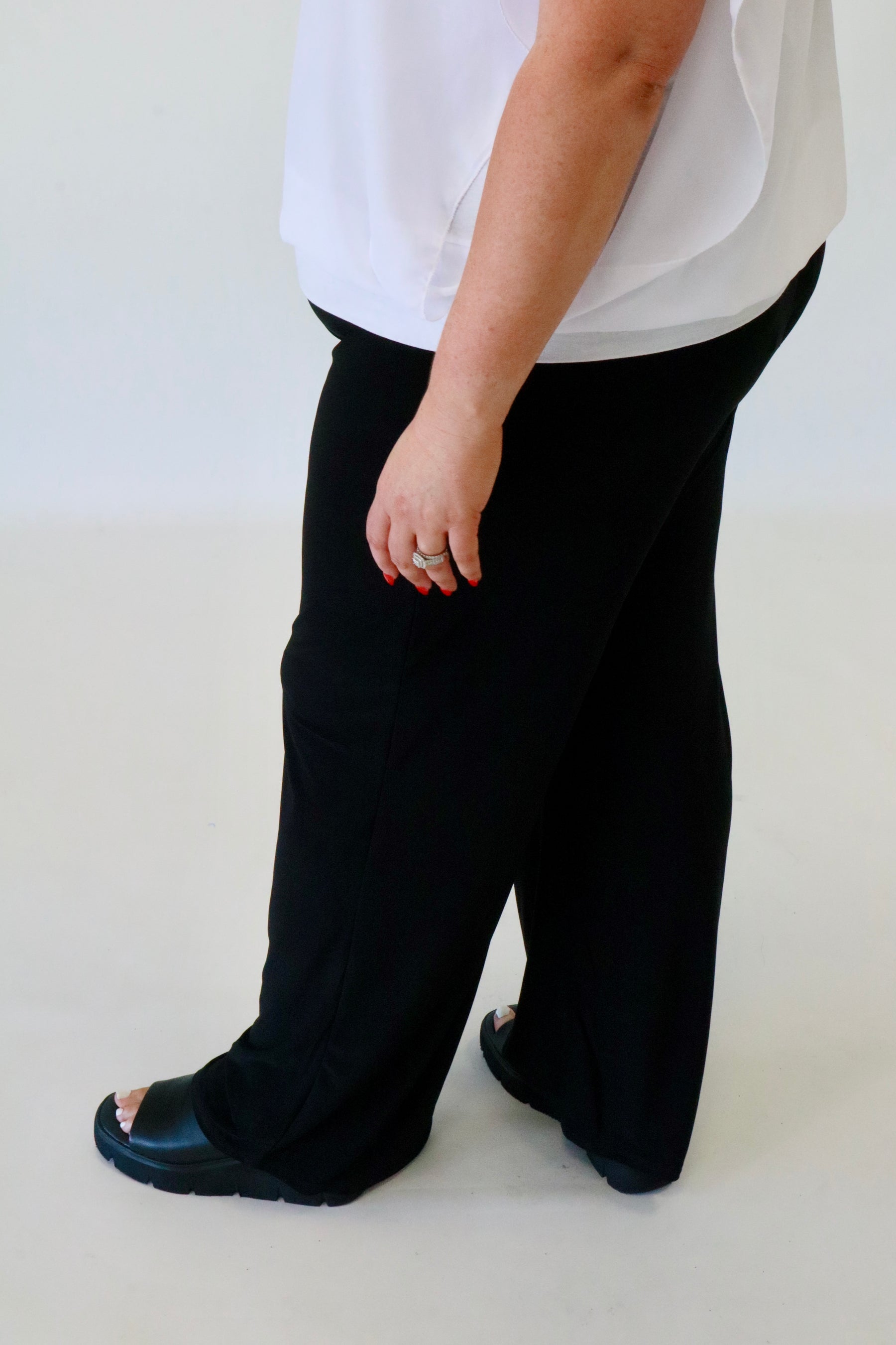 Pinns Wide Leg Trousers in Black