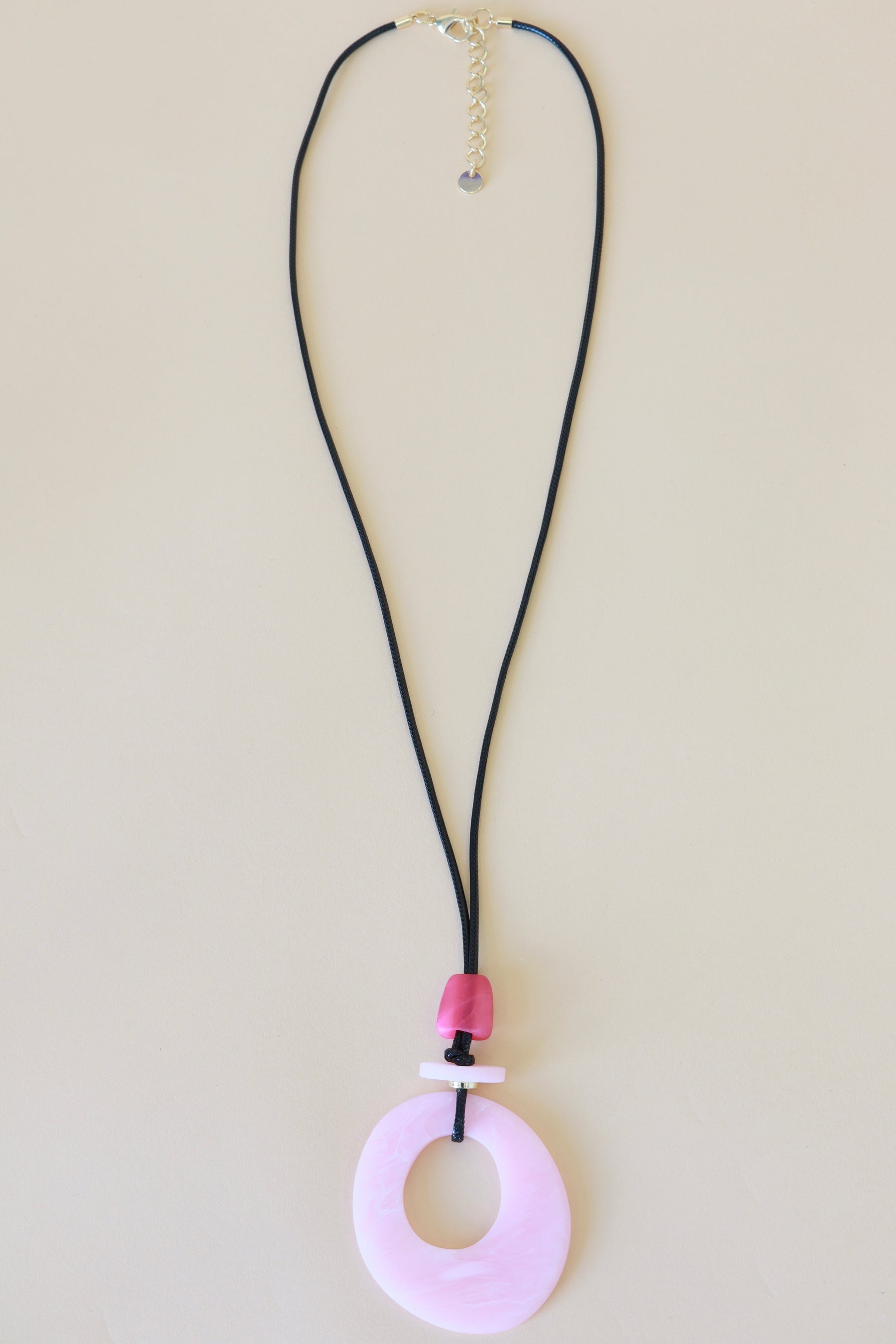 Bea Necklace in Pink