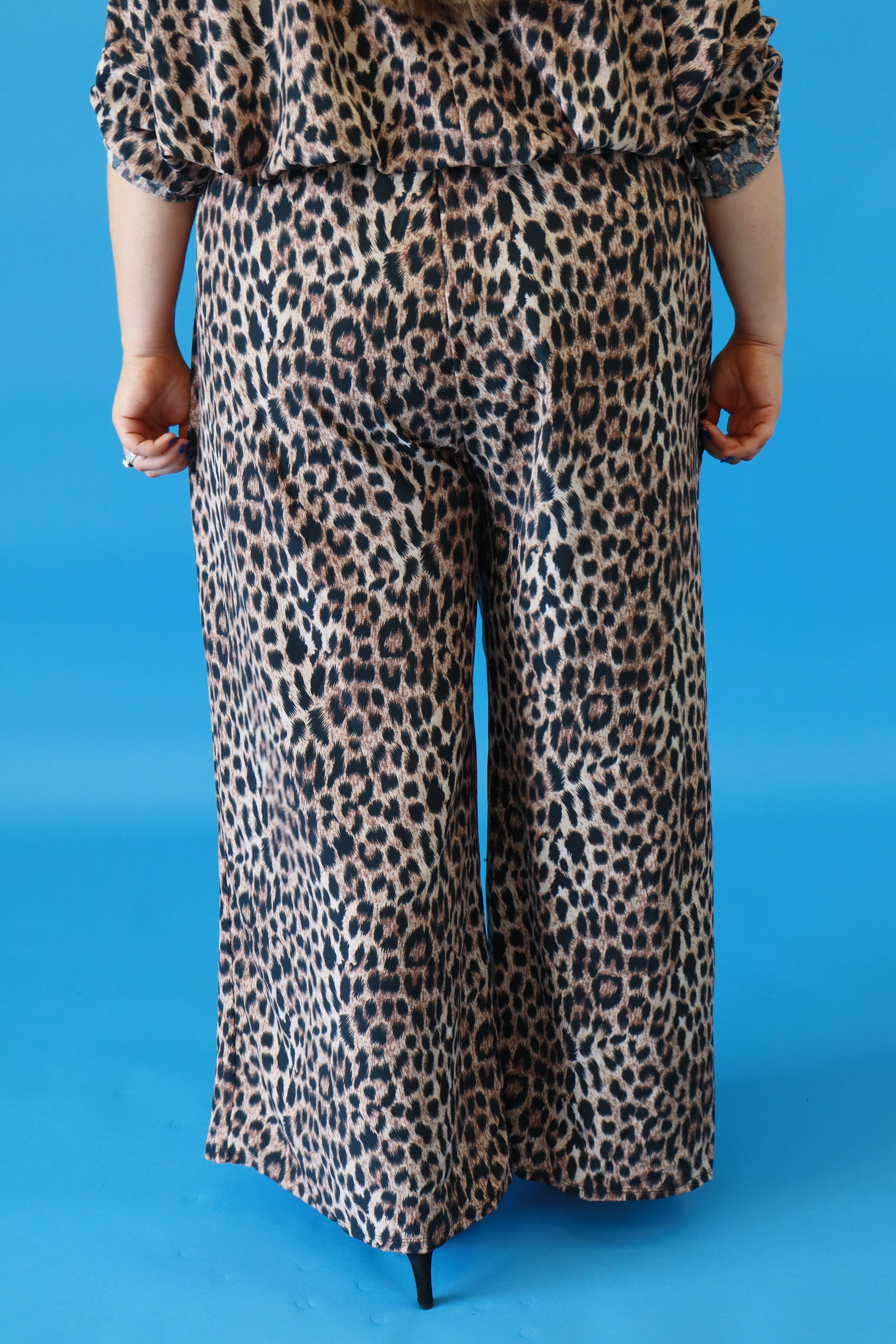 Emery Wide Trousers in Leopard Print