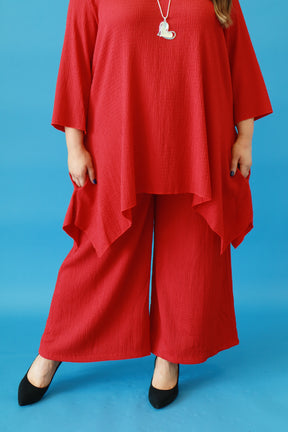 Lily Crepe Co-Ord in Red