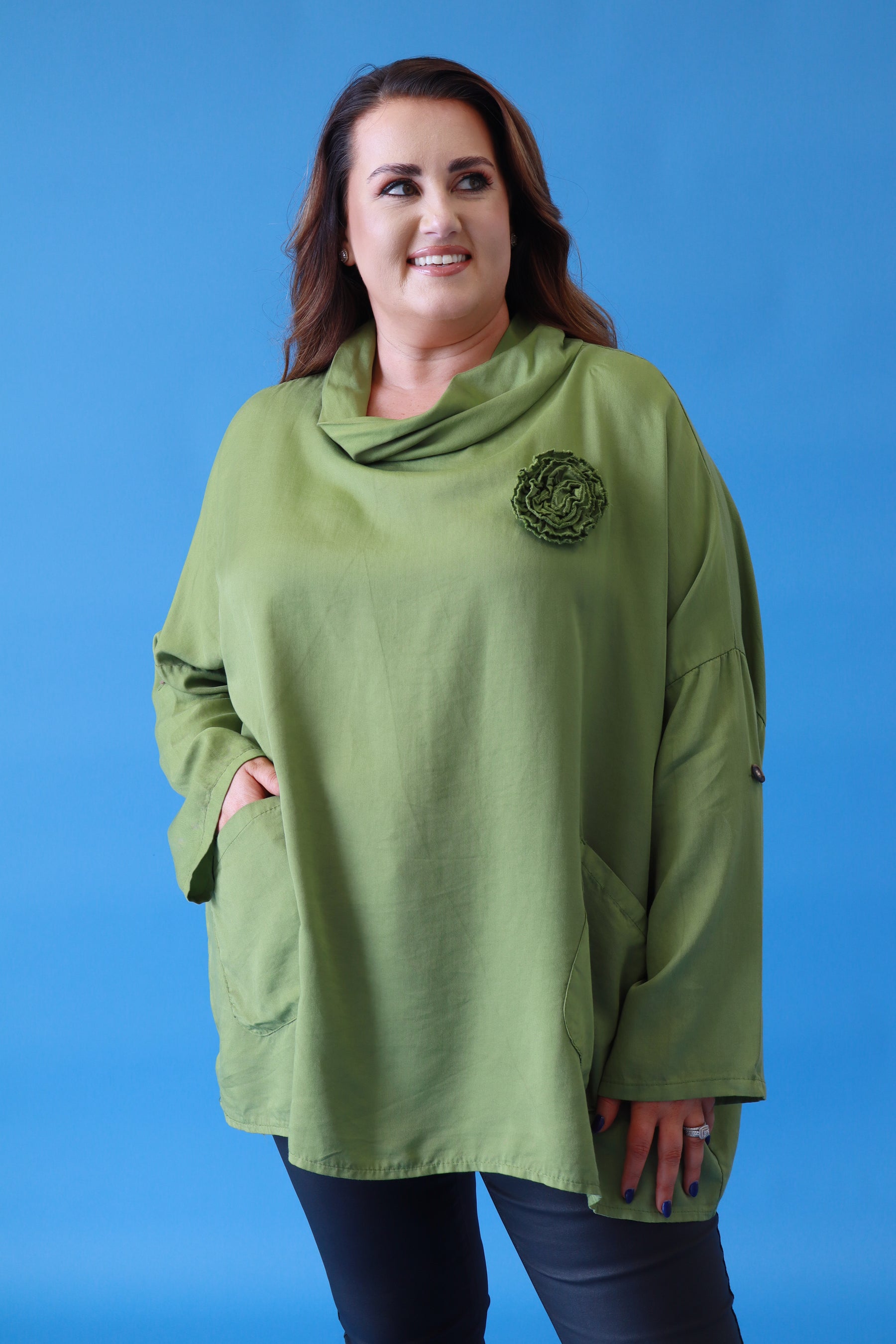 Andrea Tencel Blouse in Green
