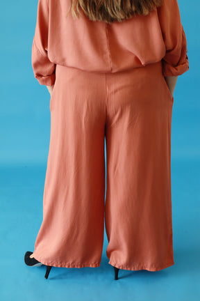 Andi Tencel Trousers in Rust