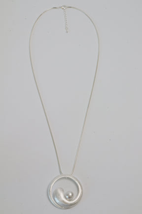 Nova Necklace in Silver