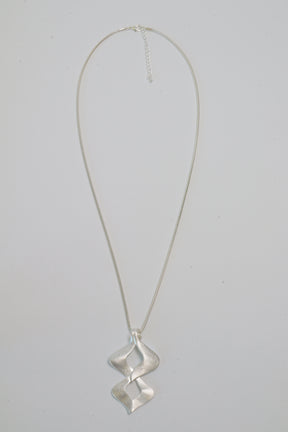 Posey Necklace in Silver