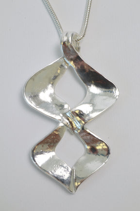 Posey Necklace in Silver