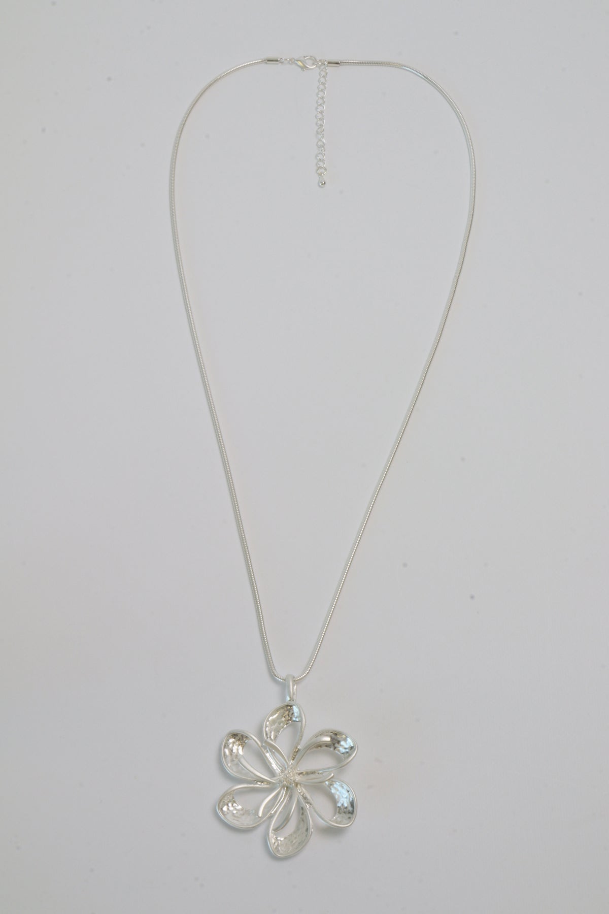 Jasmine Necklace in Silver