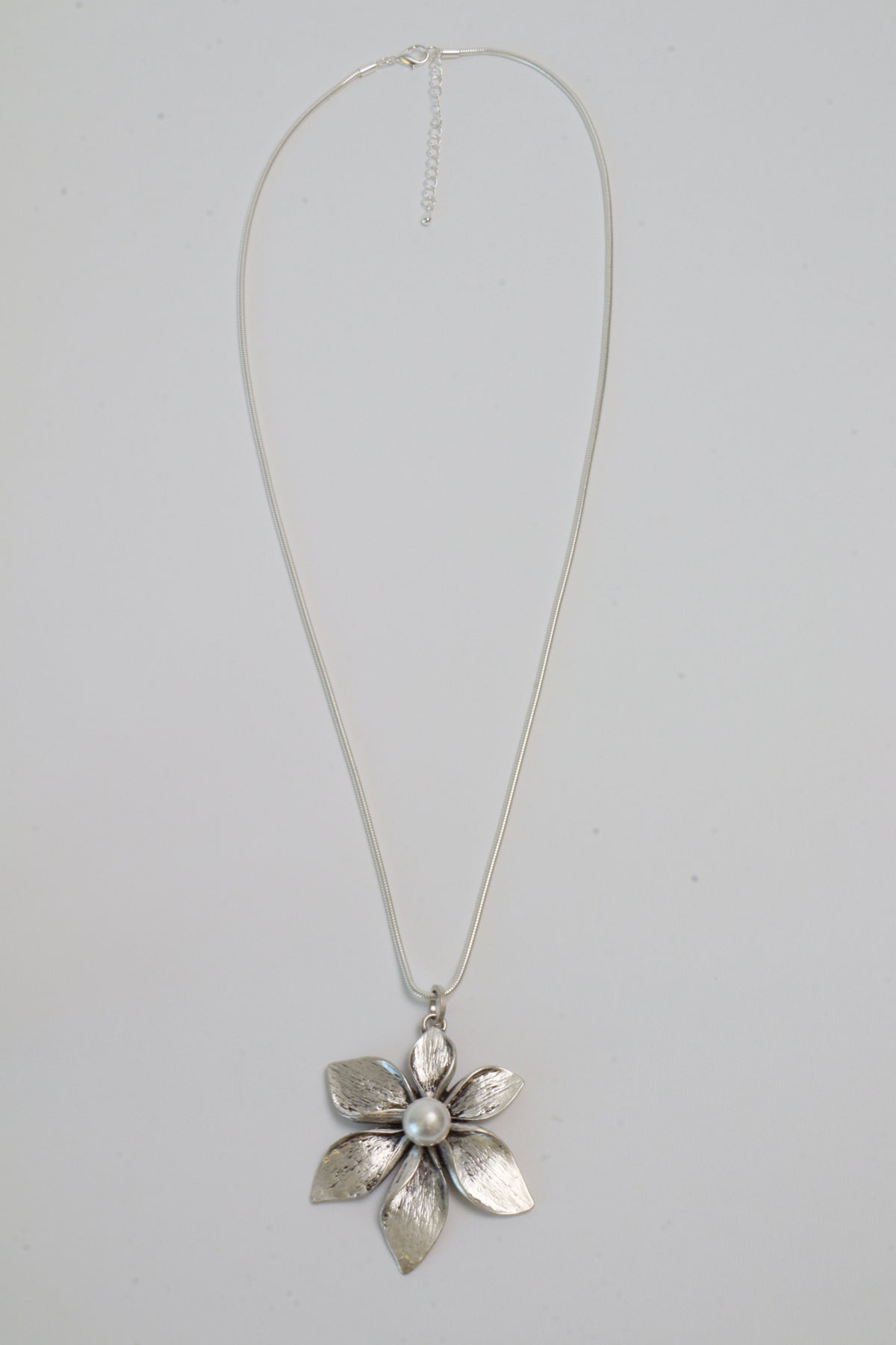 Cassia Necklace in Silver