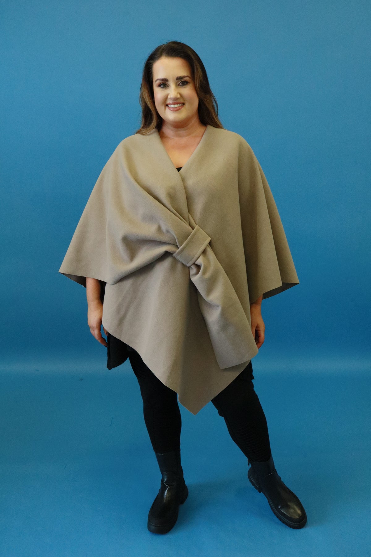 Ally Cape in Beige