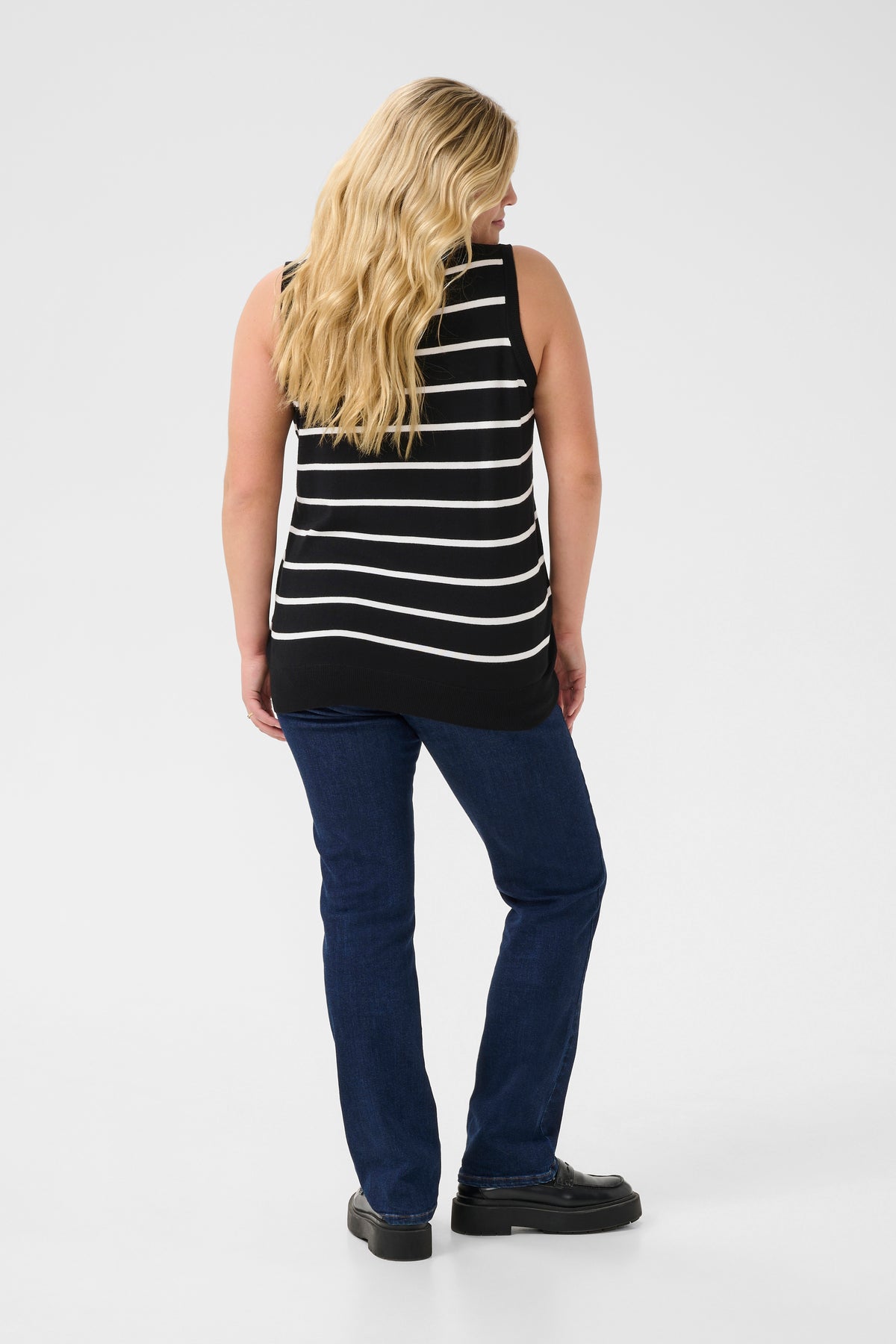 Kaffe Curve Lizzy Knit Vest in Black