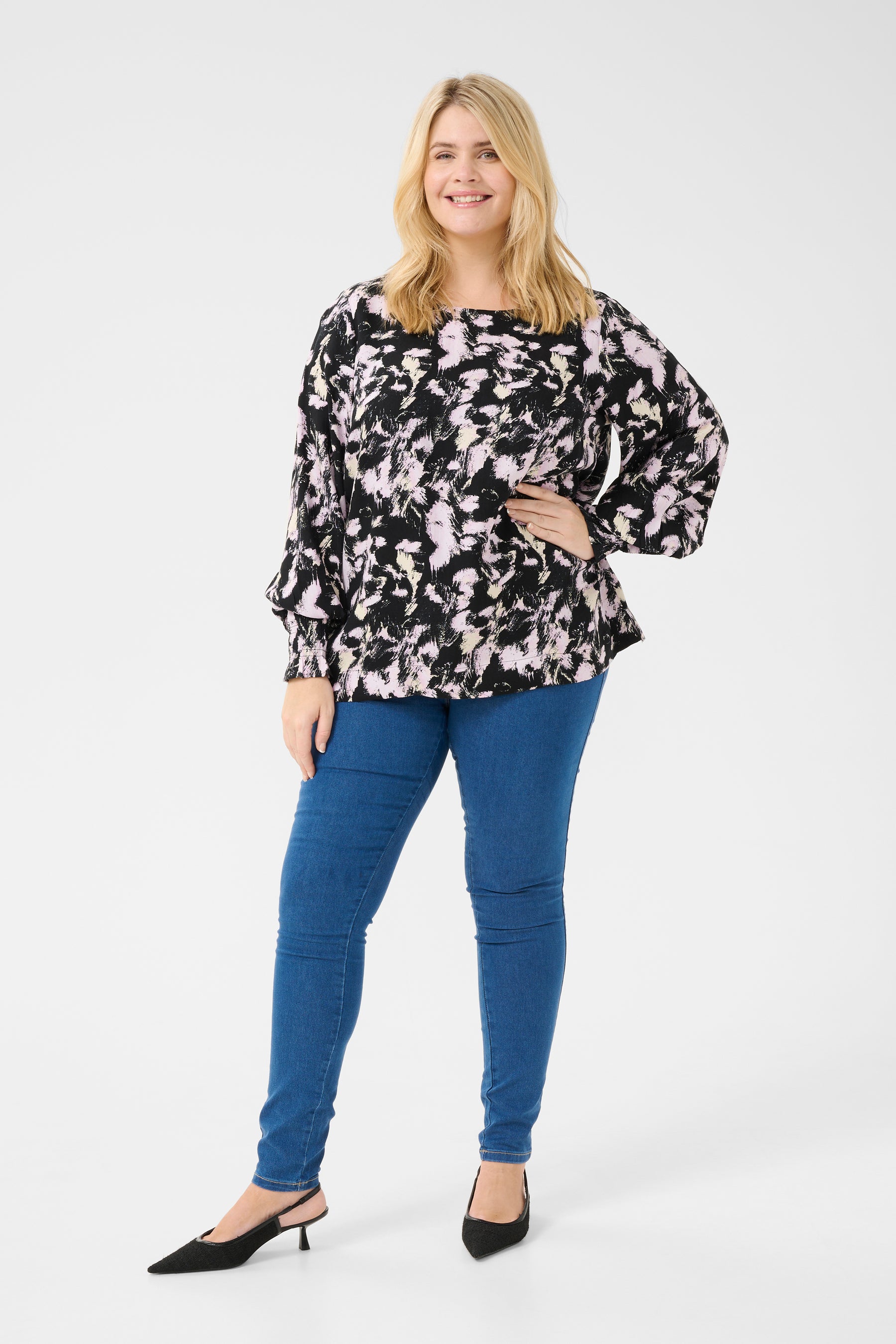 Kaffe Curve Lurana Blouse in Pink