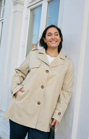 Kaffe Curve Tricia Jacket in Beige