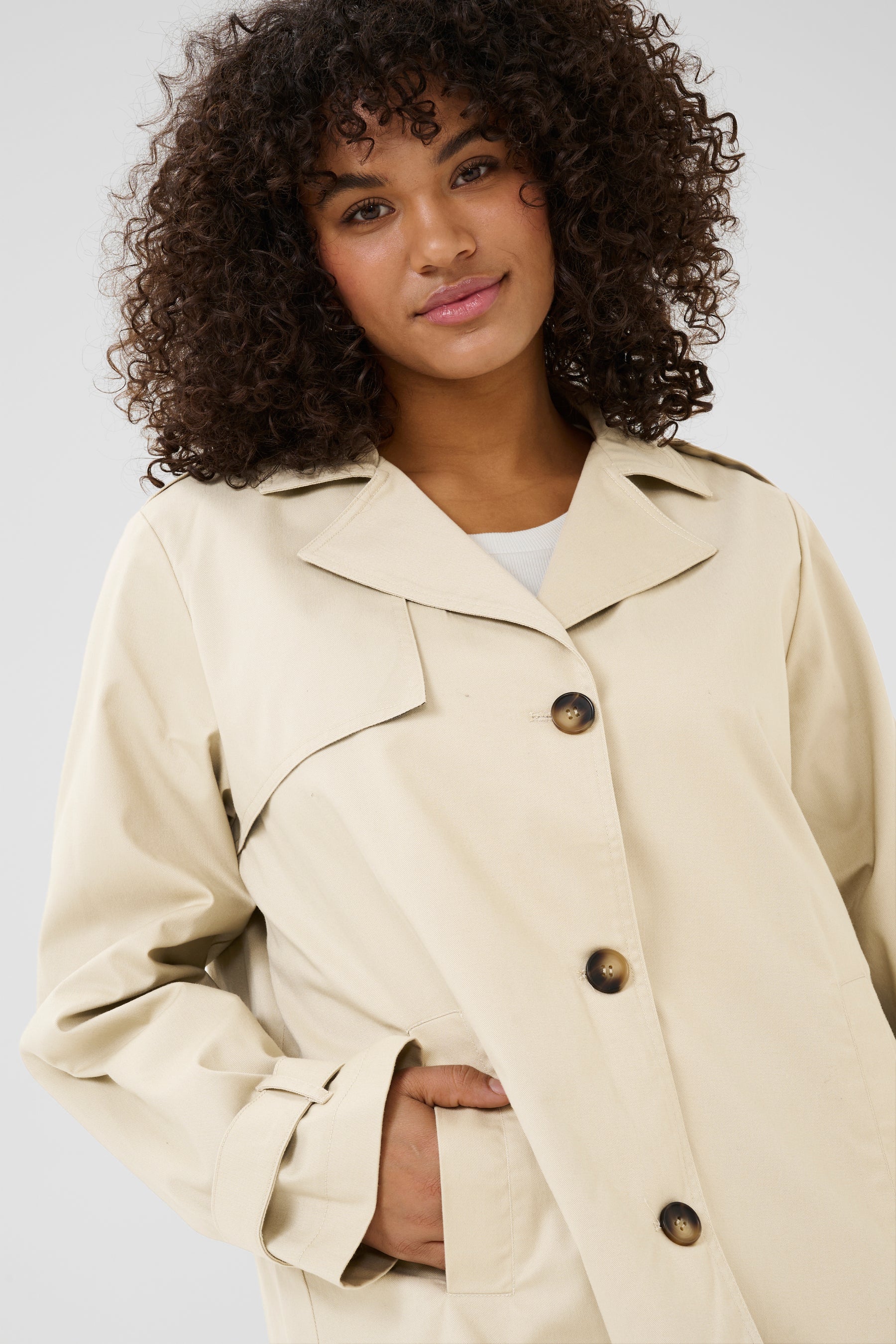 Kaffe Curve Tricia Jacket in Beige