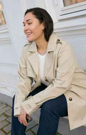 Kaffe Curve Tricia Jacket in Beige