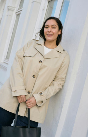 Kaffe Curve Tricia Jacket in Beige 