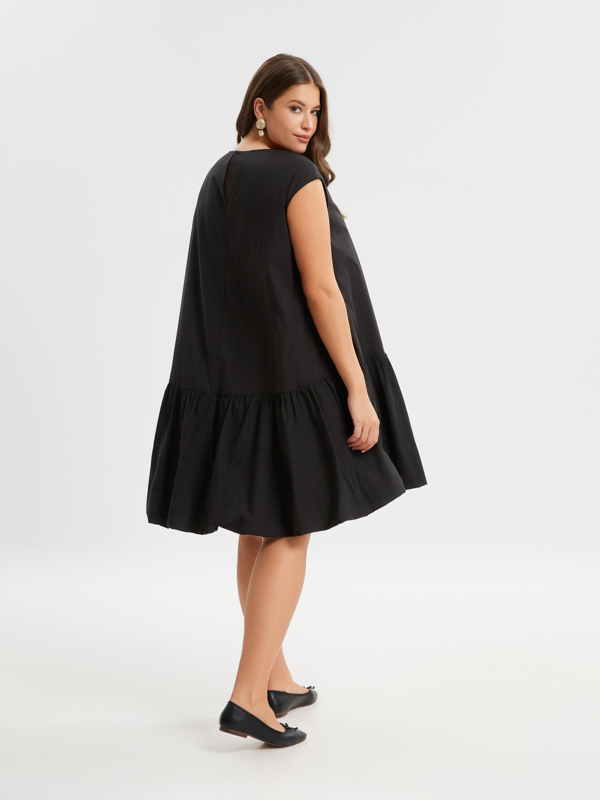 Mat Bubble Hem Dress in Black