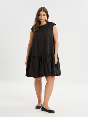 Mat Bubble Hem Dress in Black