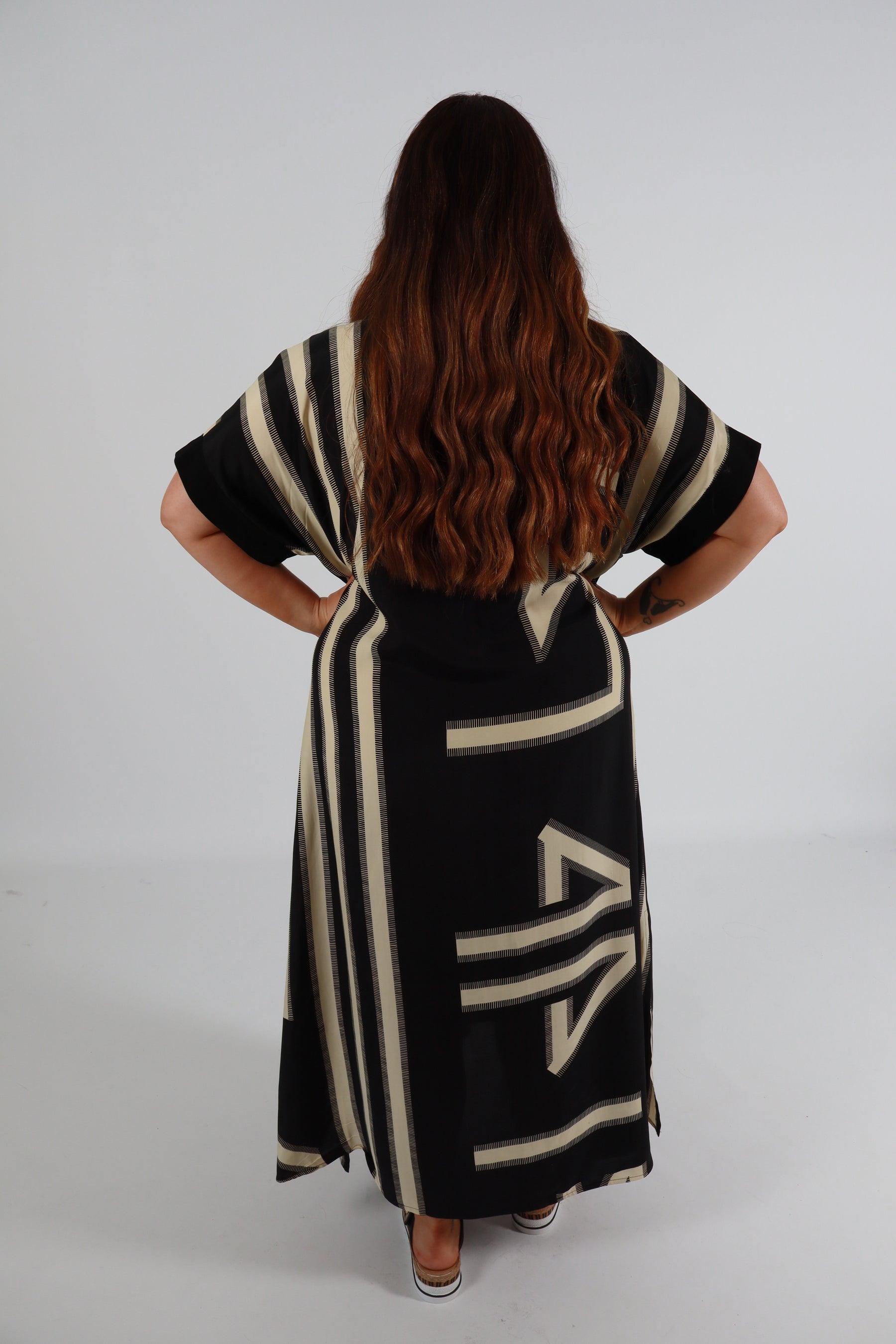 Mat Maxi Dress in Black/Beige