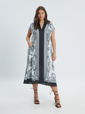 Mat Print Dress in White/Black