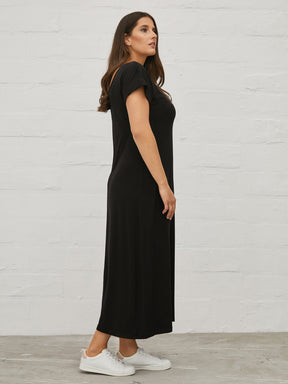 Mat Short Sleeve Black Dress