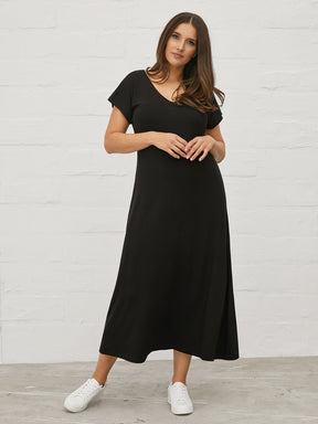 Mat Short Sleeve Black Dress