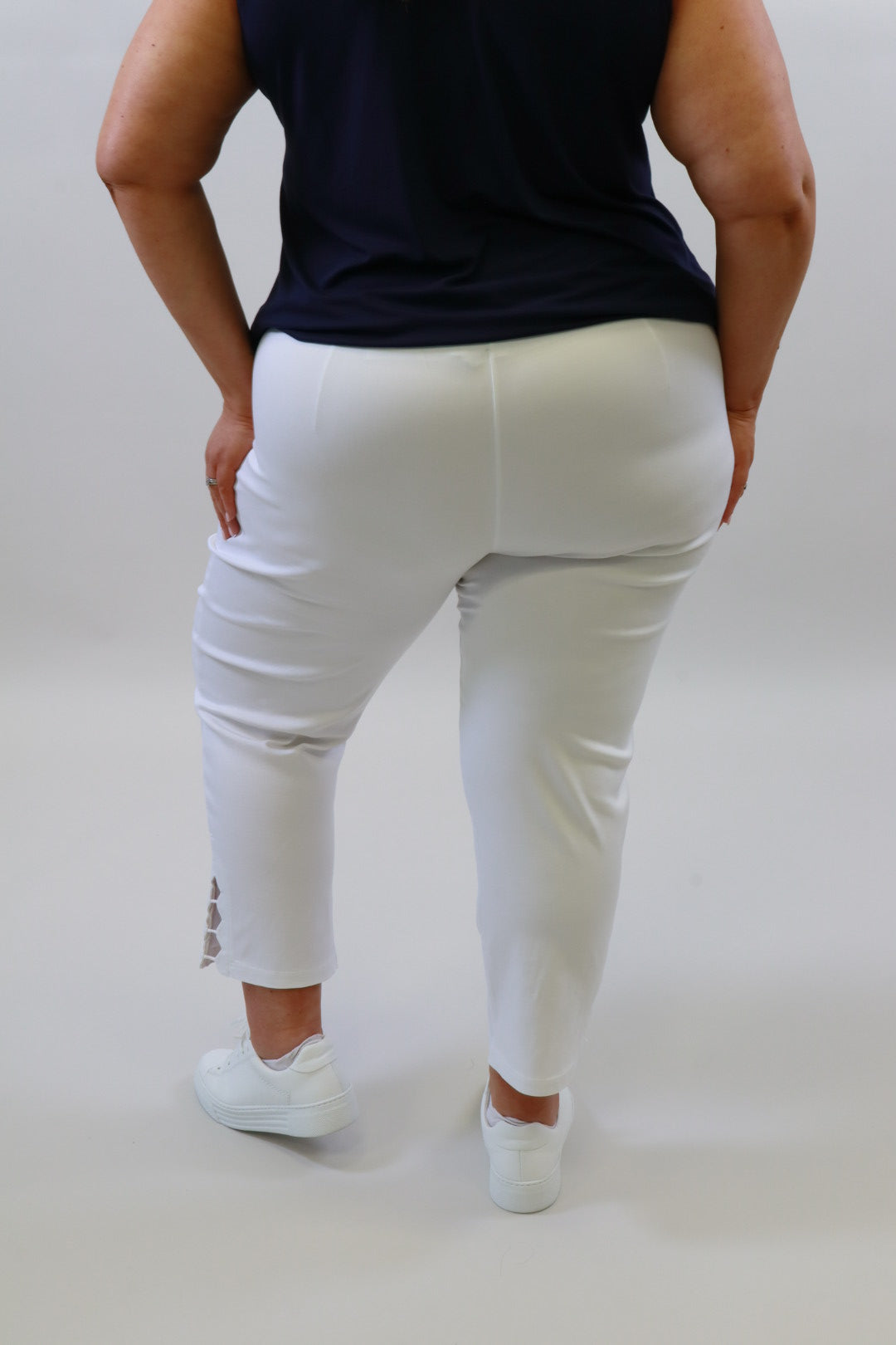 Mellomi Teagan Trousers in White