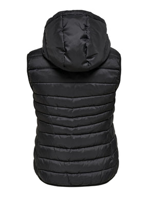 Only Carmakoma Tahoe Gilet in Black