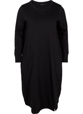 Zizzi Sia Sweater Dress in Black