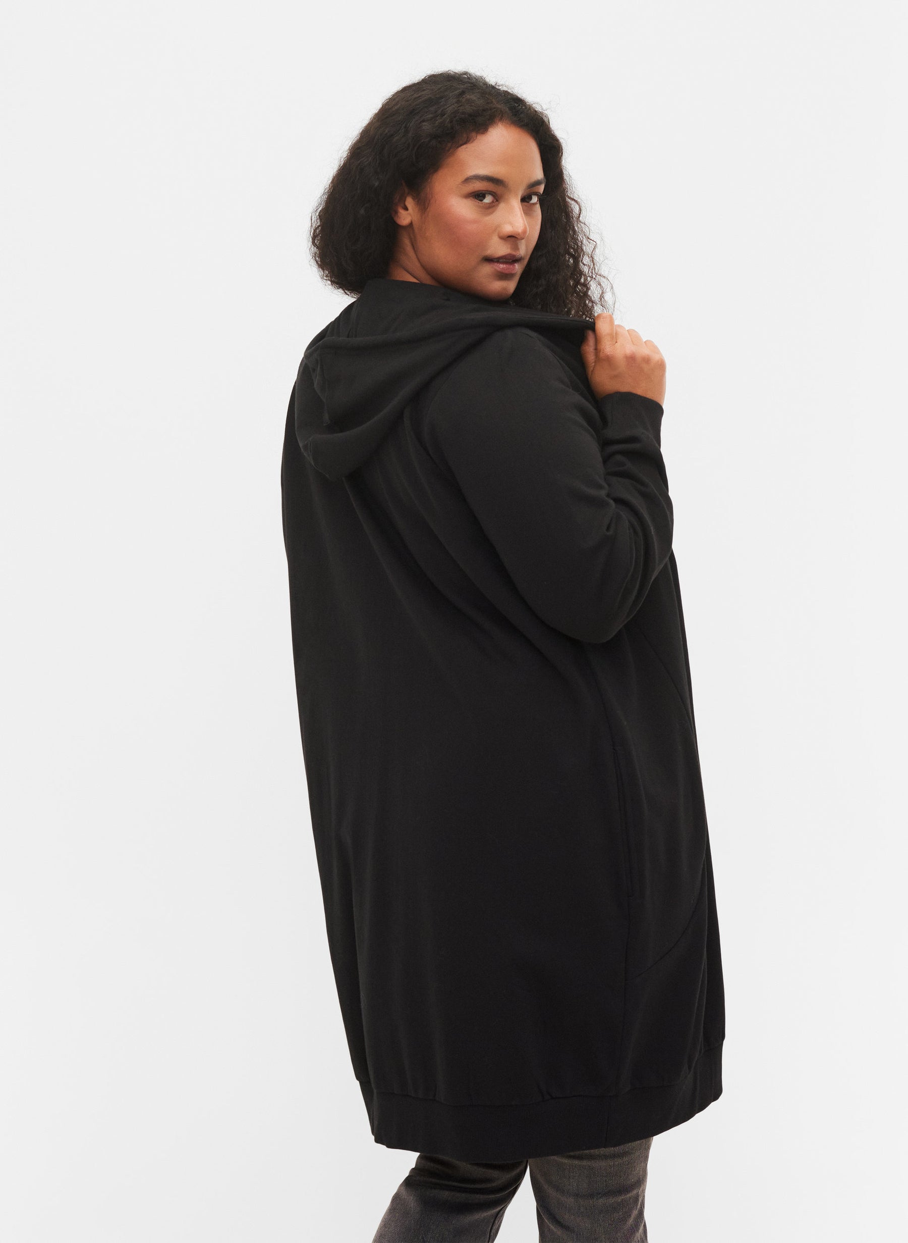 Zizzi Shelly Longline Hoodie in Black