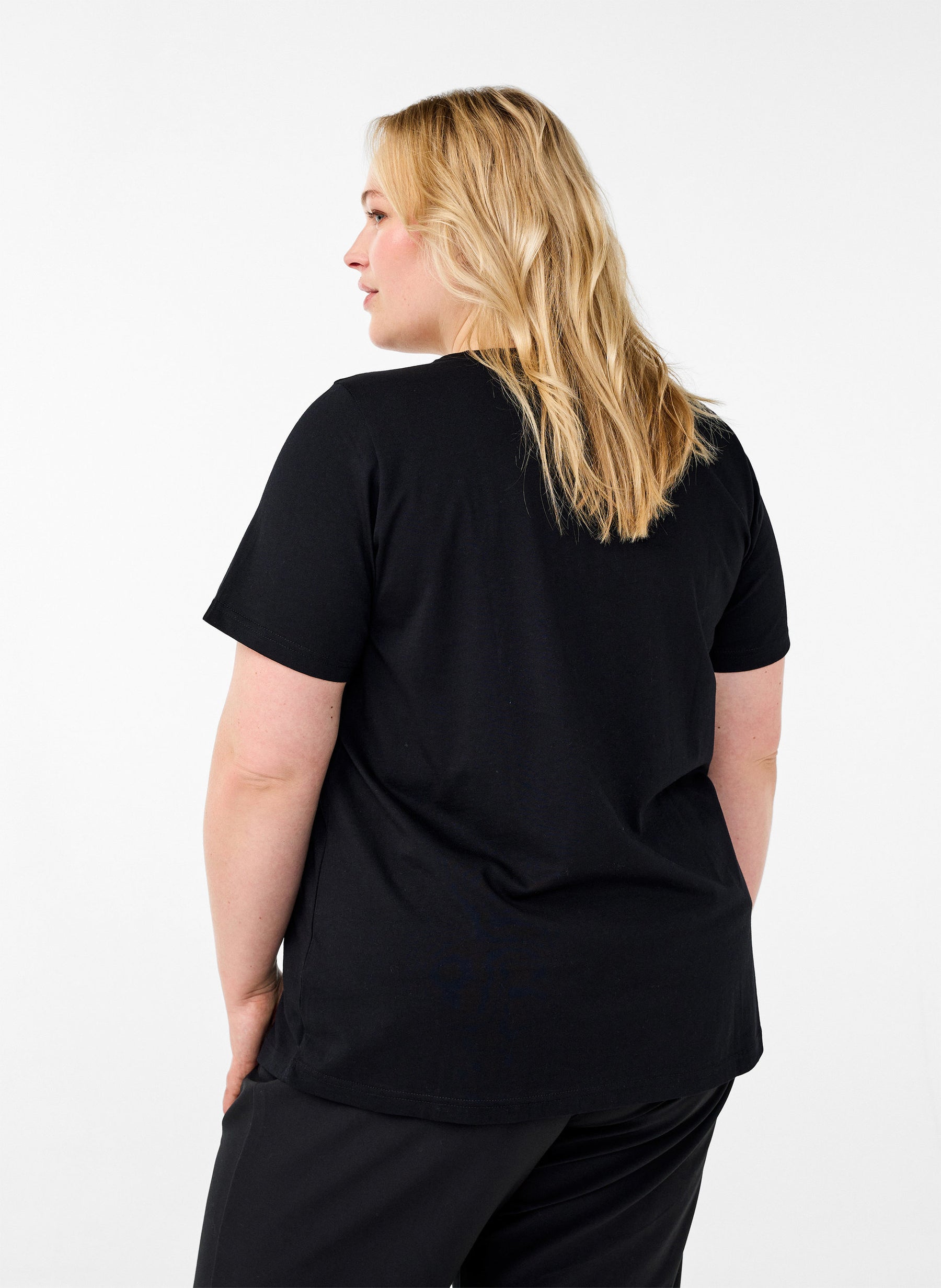 Zizzi Vebba T-Shirt in Black