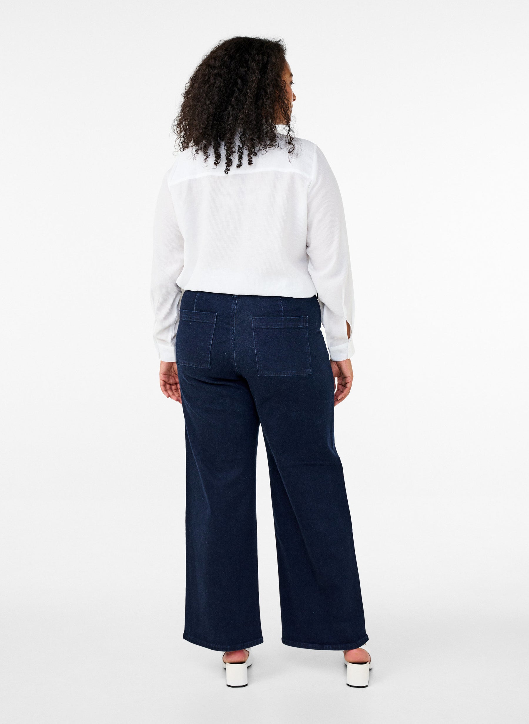 Zizzi Selina Wide Leg Jean in Dark Blue Denim