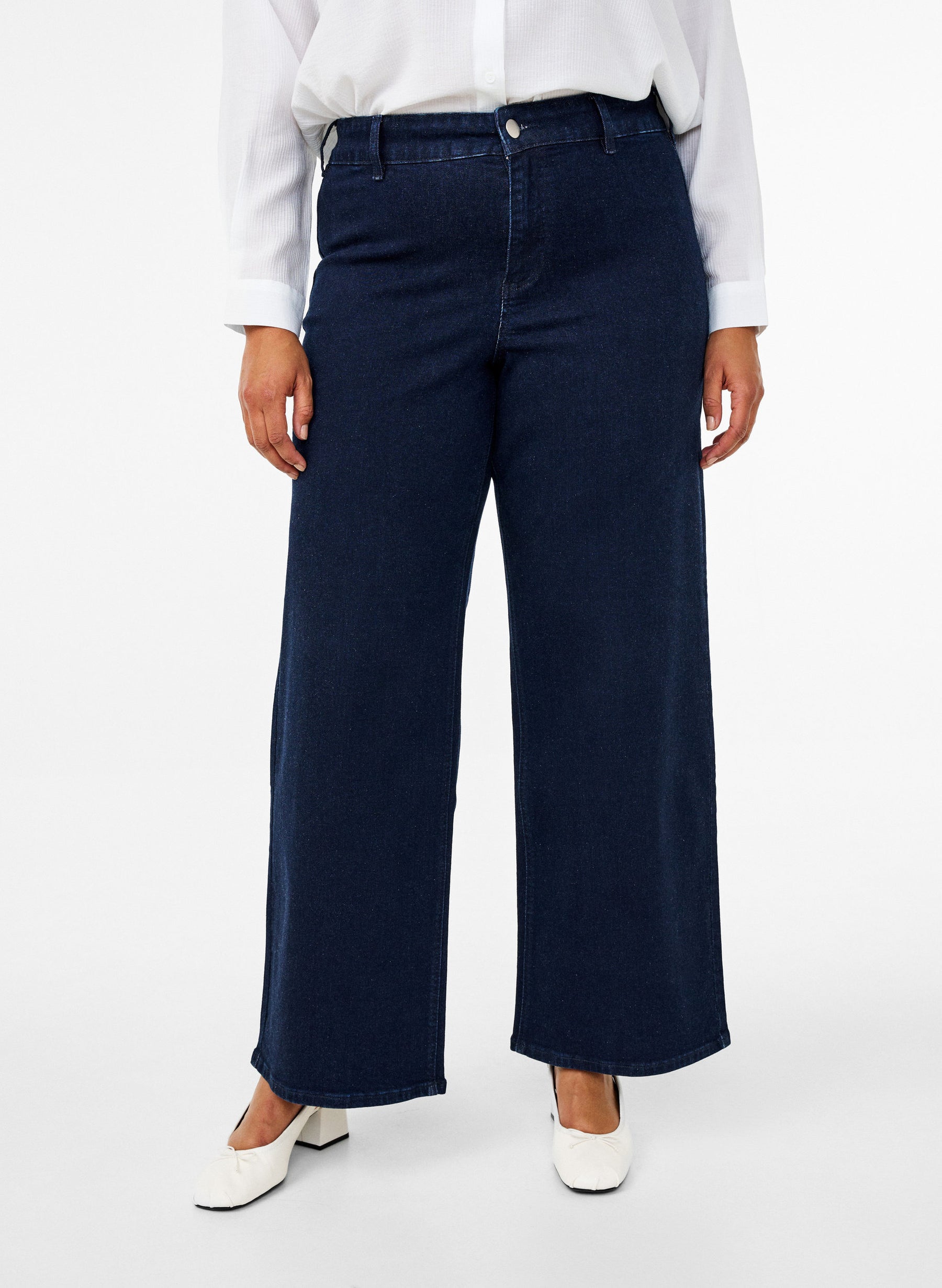 Zizzi Selina Wide Leg Jean in Dark Blue Denim