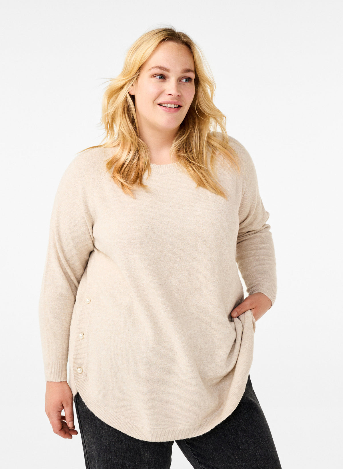 Zizzi Sunny Pearl Button Jumper in Beige