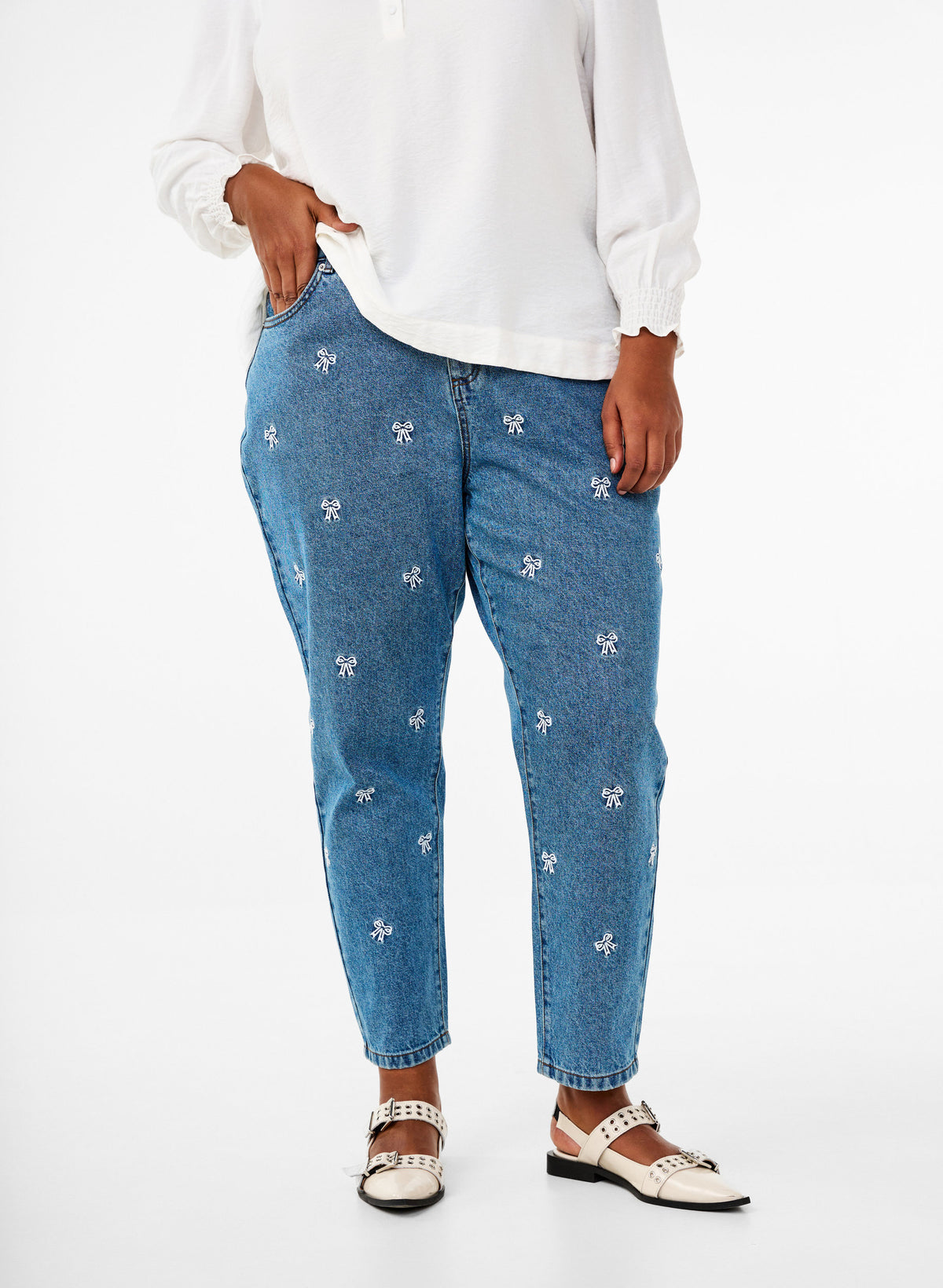 Zizzi Millie Bow Jeans in Blue