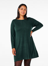 Zizzi Shape Knit Dress in Green