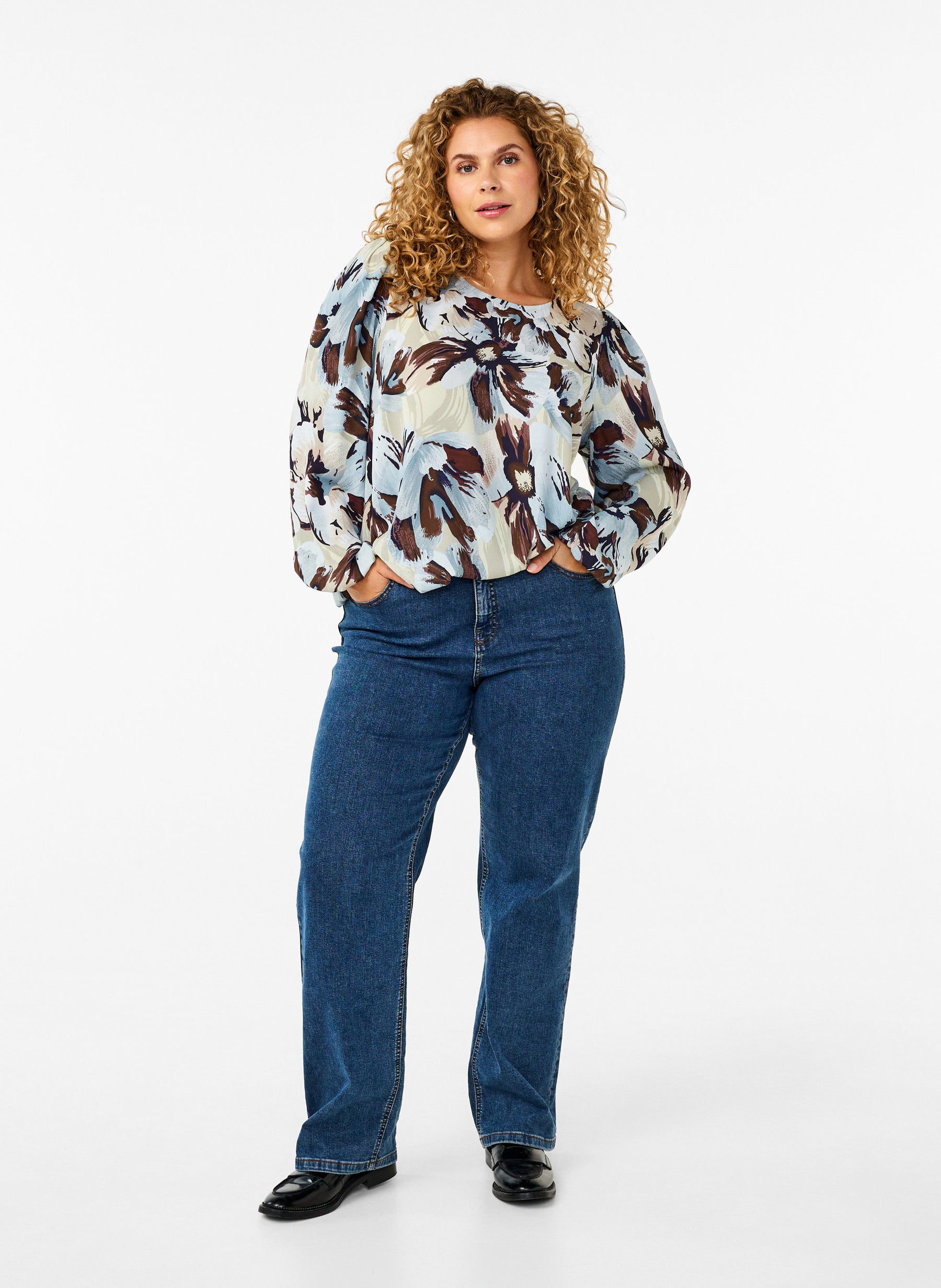 Zizzi Seli Blouse with Grey Floral Print